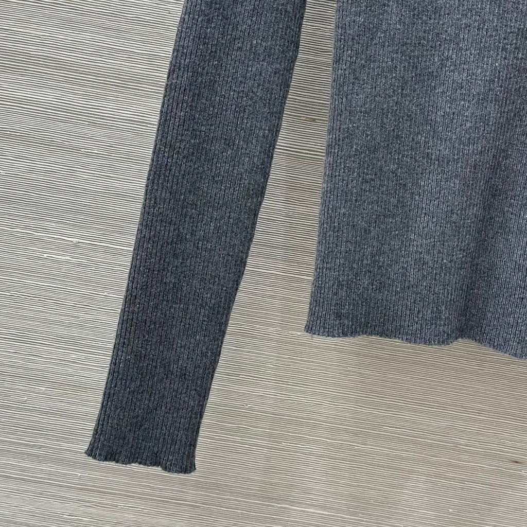 MIUMIU SWEATER STYLE 786