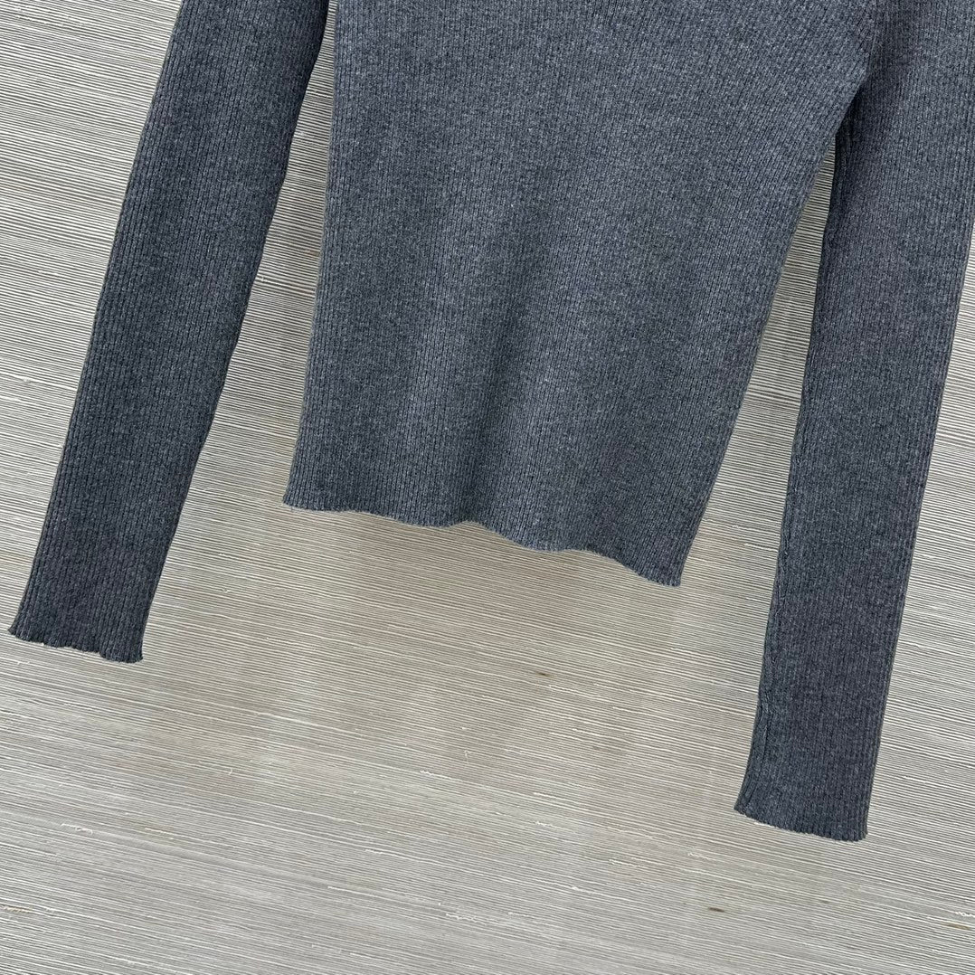 MIUMIU SWEATER STYLE 786