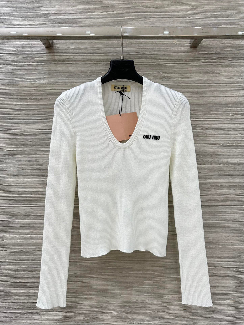 MIUMIU SWEATER STYLE 785