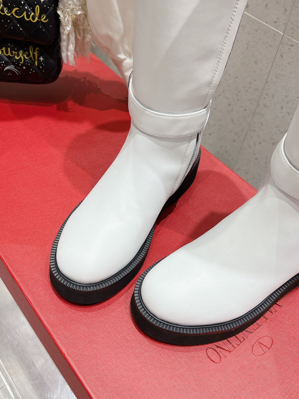 VALENTINO 25S KNEE-HIGH BOOTS IN WHITE CALFSKIN STYLE 9