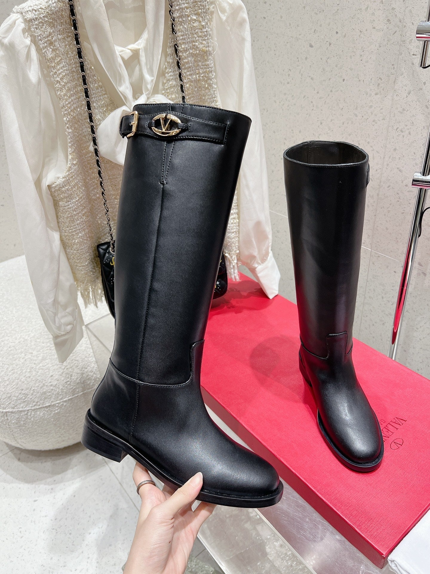 VALENTINO 25S KNEE-HIGH BOOTS IN BLACK CALFSKIN STYLE 4