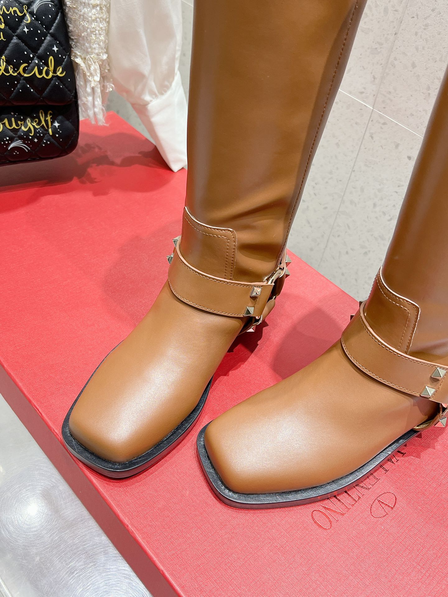 VALENTINO 25S KNEE-HIGH BOOTS IN BROWN CALFSKIN STYLE 2