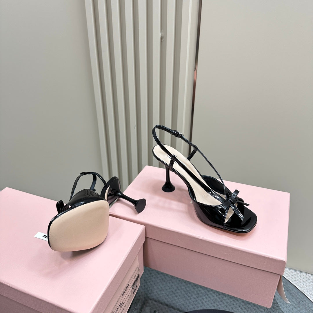 High Heels With Bows Black Sheepskin