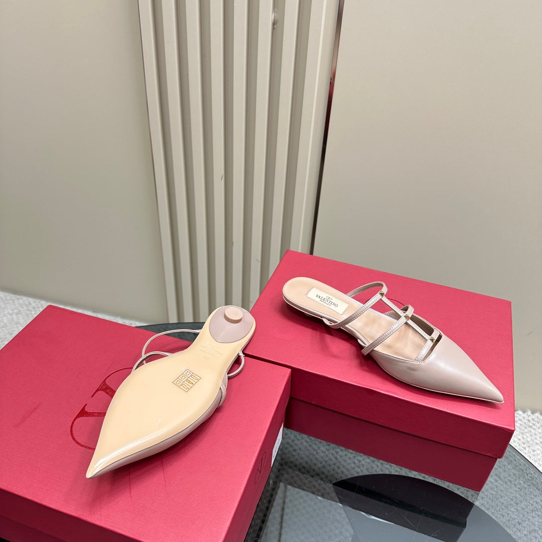 ROCKSTUD WISPY SOFT PINK CALFSKIN MULE 20MM