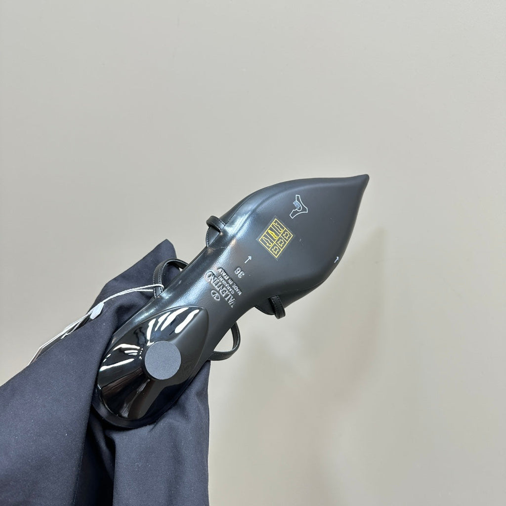 ROCKSTUD WISPY BLACK CALFSKIN MULE 20MM