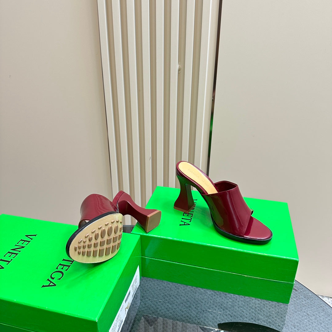 HIGH MULE 95 MM IN WINE RED CALFSKIN