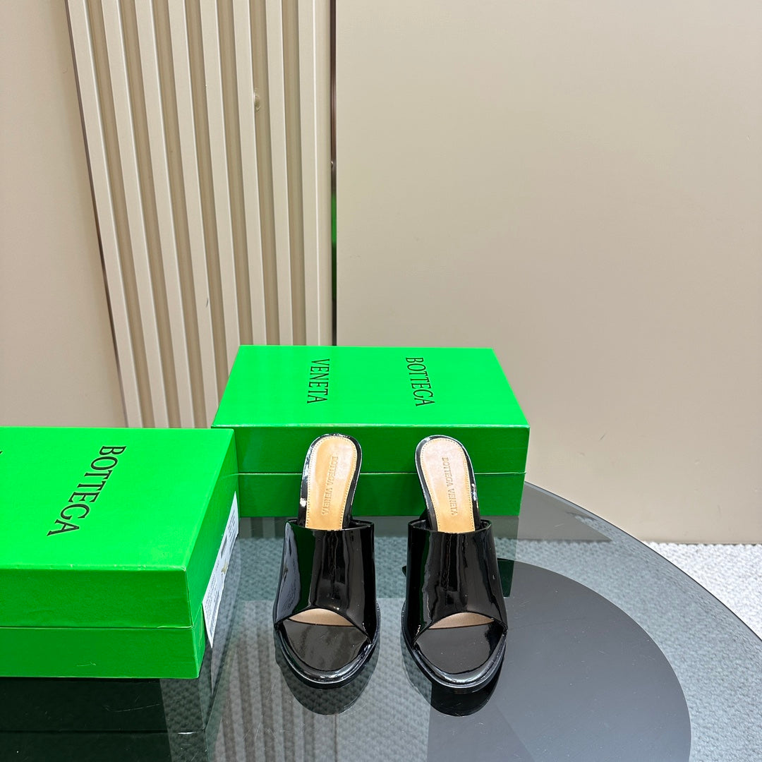 HIGH MULE 95 MM IN BLACK CALFSKIN