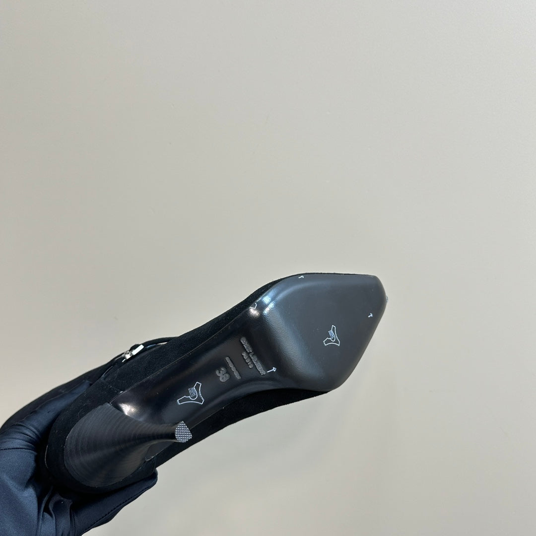 NIKI BOOTIES IN BLACK SUEDE