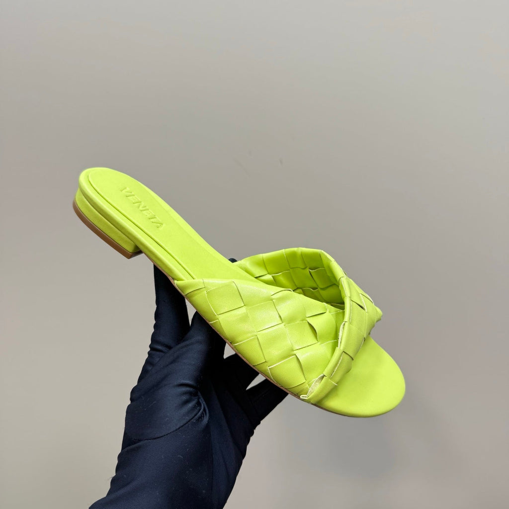 BLINK FLAT MULE IN NEON YELLOW INTRECCIATO LEATHER