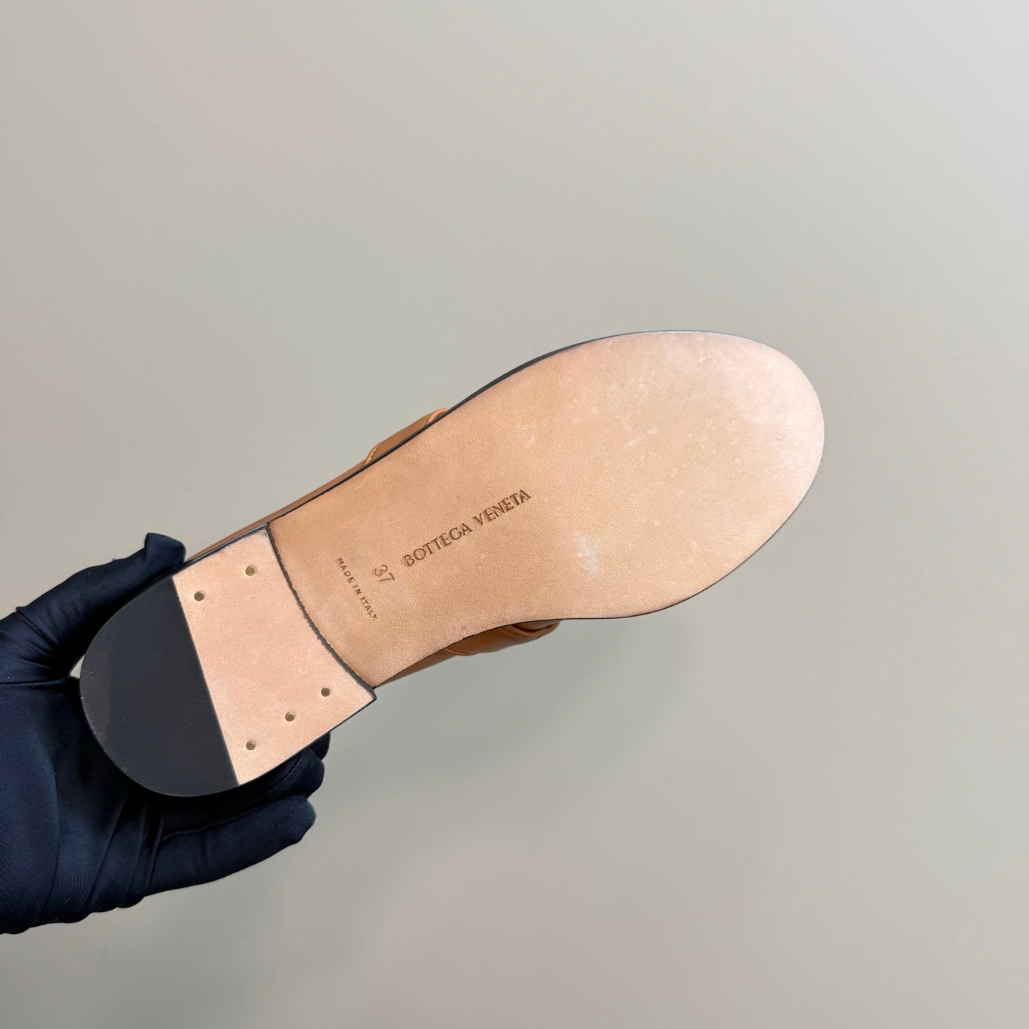 ASTAIRE LOAFER IN CINNAMON BROWN CALFSKIN WITH GOLD HARDWARE