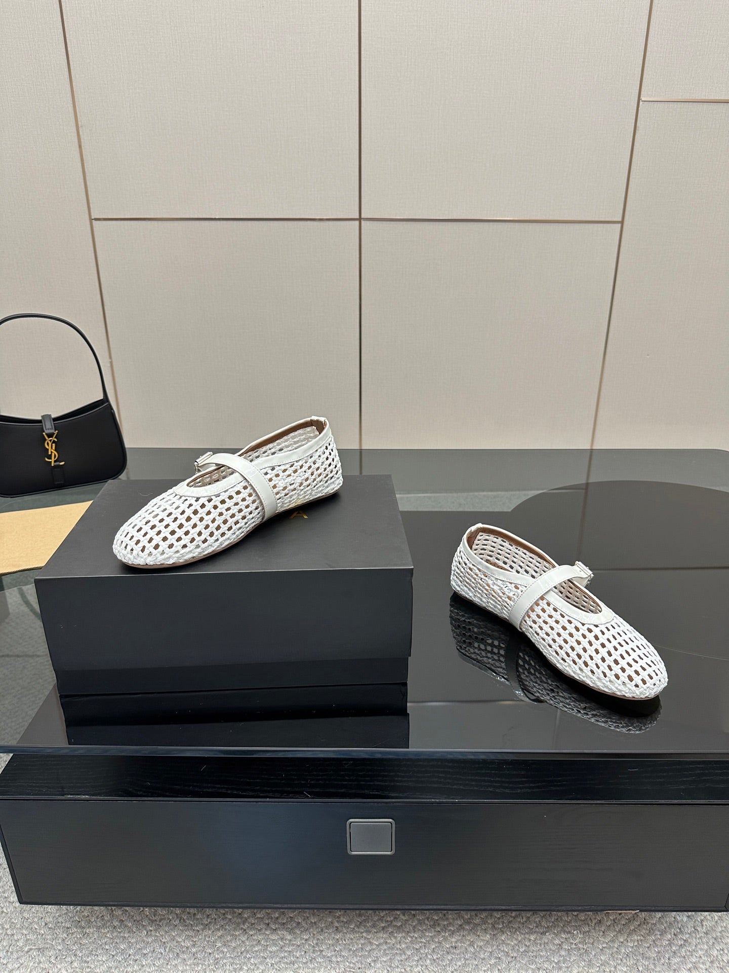 ALAIA MARY JANE FLAT 25S IN WHITE WOVEN MESH