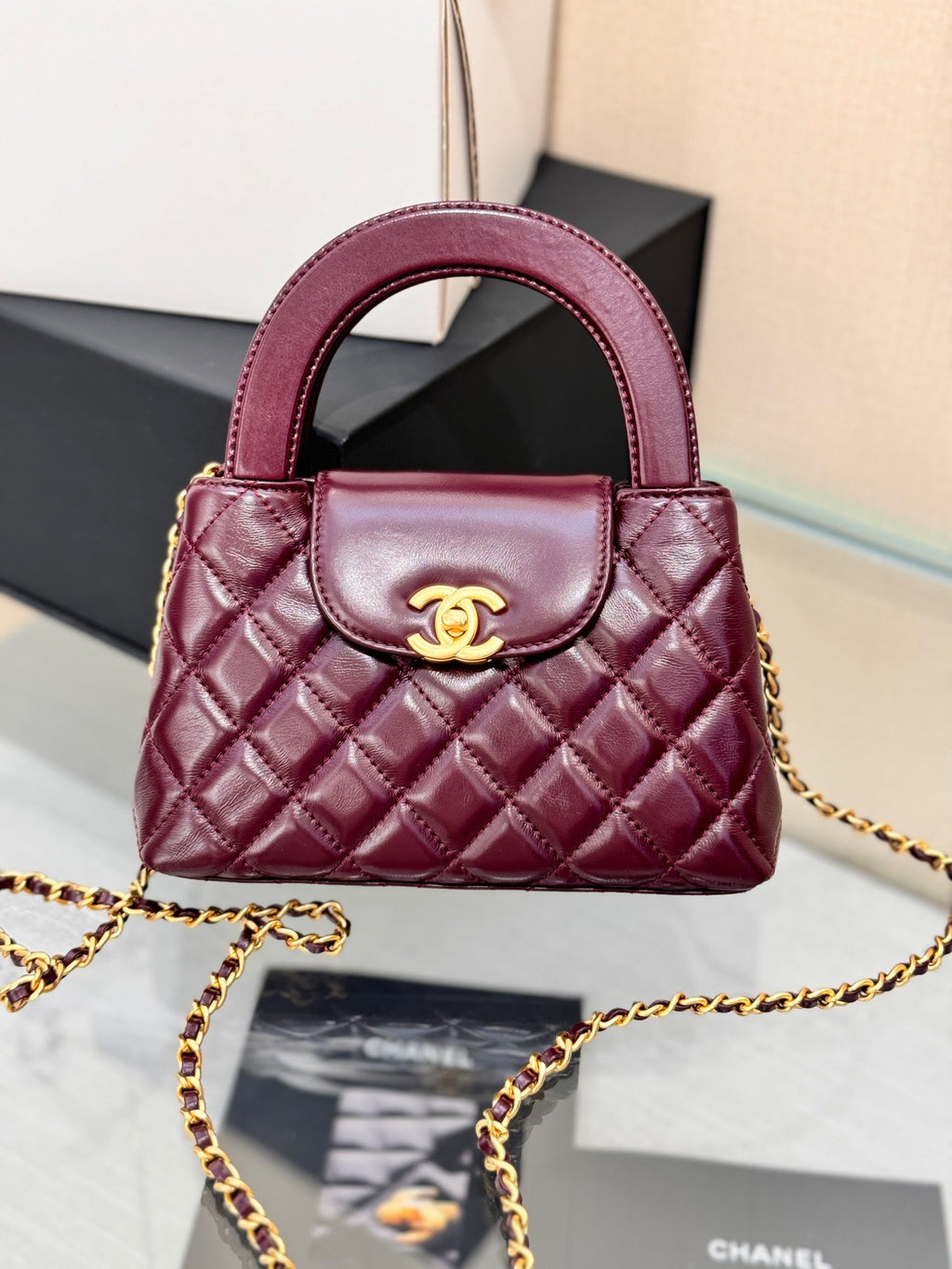 CHANEL 25S KELLY 19 CM IN WINE RED LAMBSKIN WITH GOLD HARDWARE
