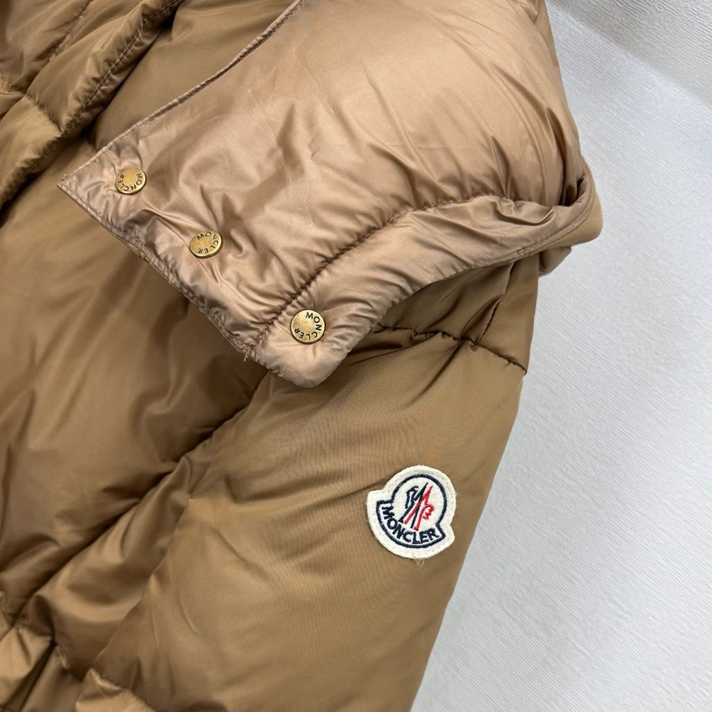 MONCLER 25S DOWN JACKET WITH DETACHABLE HOOD 228