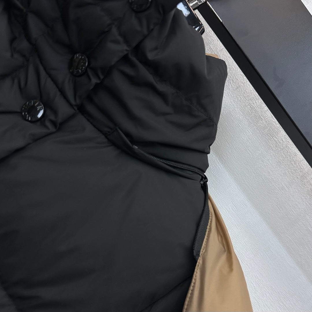 MONCLER 25S DOWN JACKET WITH DETACHABLE HOOD 227