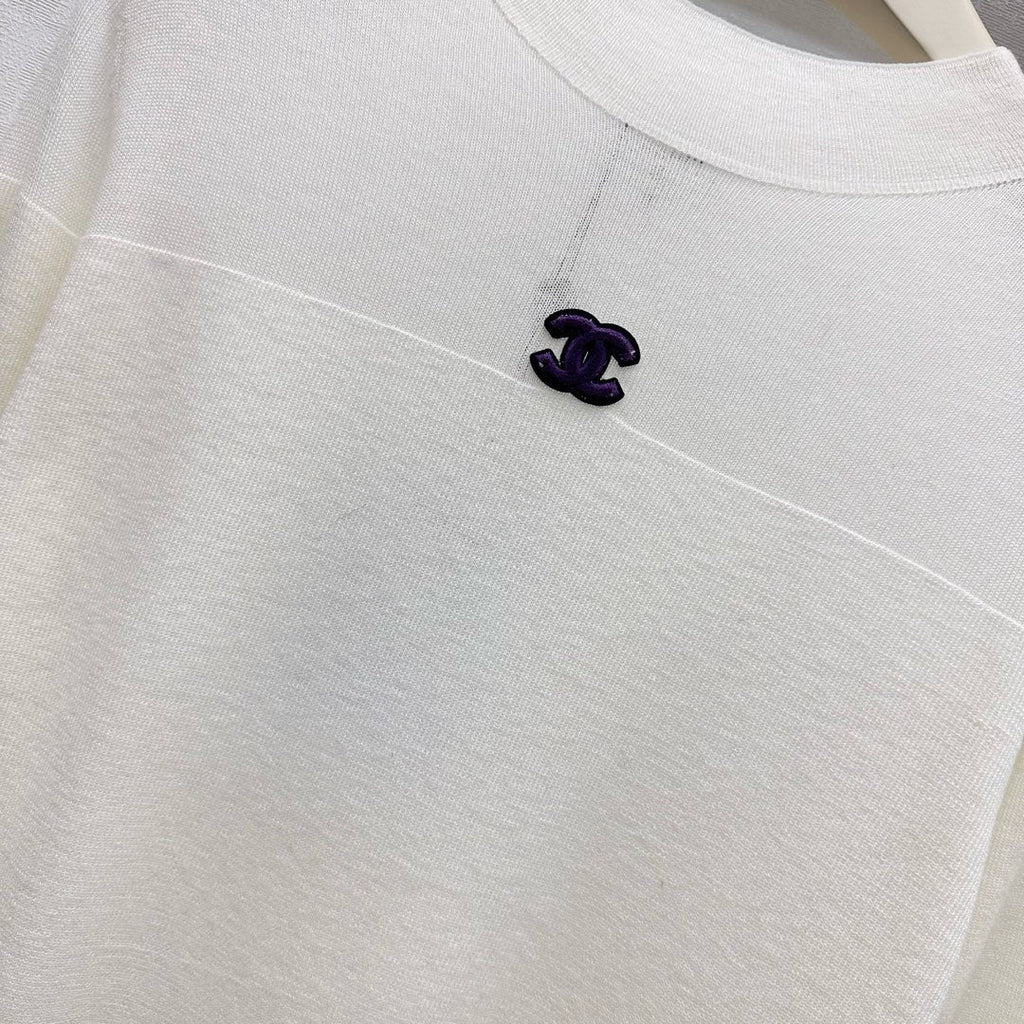 CHANEL 25S LIGHTWEIGHT KNIT SWEATER 607