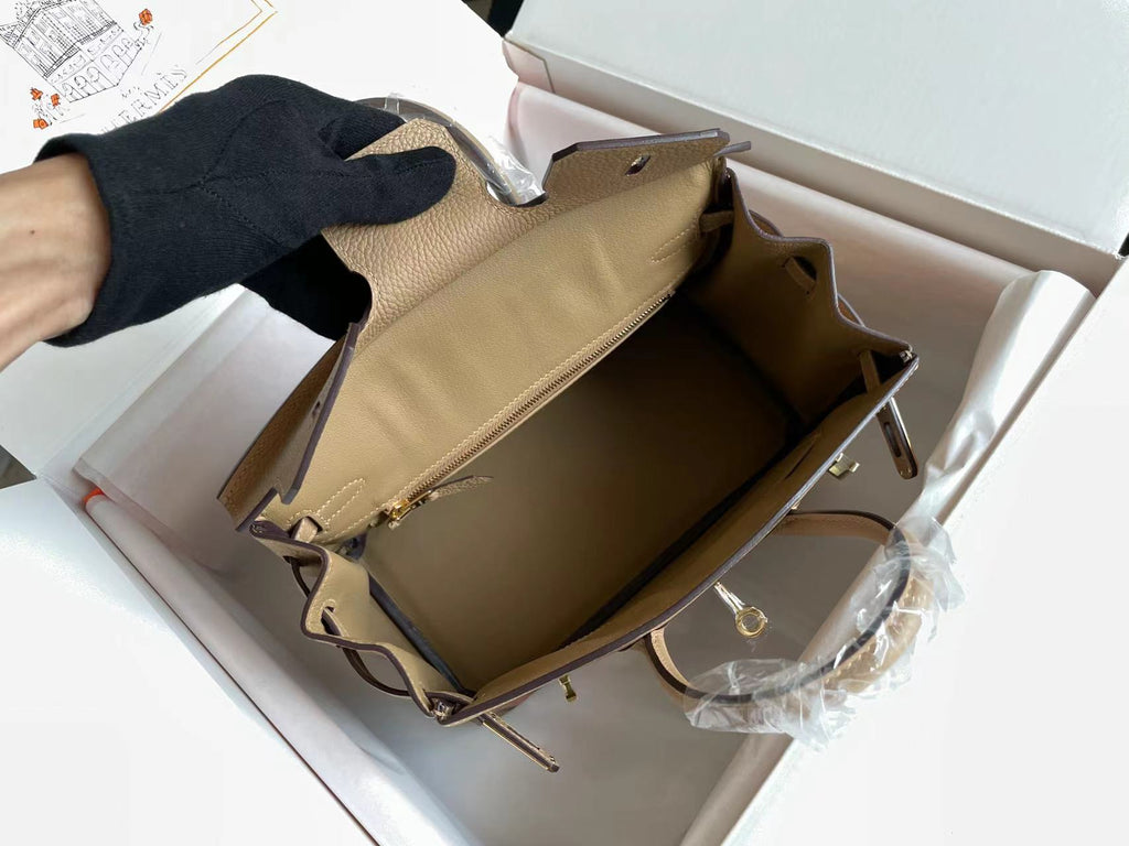 BIRKIN 25 BAG IN PEANUT BROWN CALFSKIN WITH COLORFUL STICKER