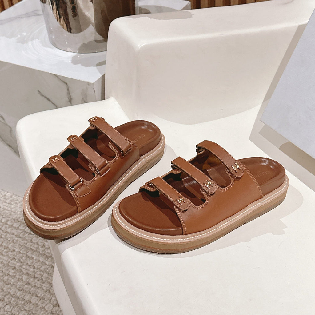 TRIOMPHE SANDALS IN BROWN CALFSKIN