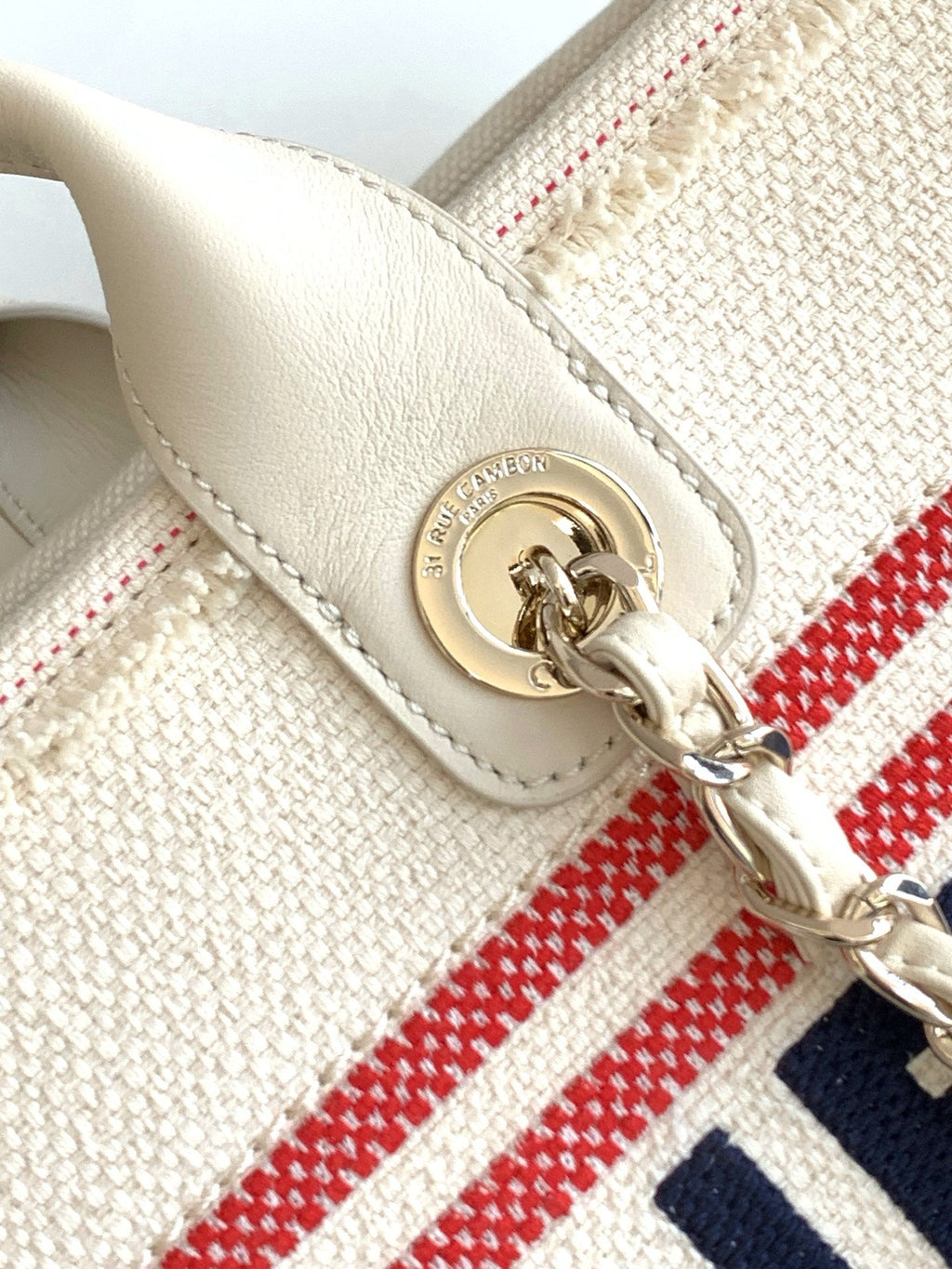 SHOPPING BAG 38 IN WHITE RED AND NAVY BLUE CANVAS