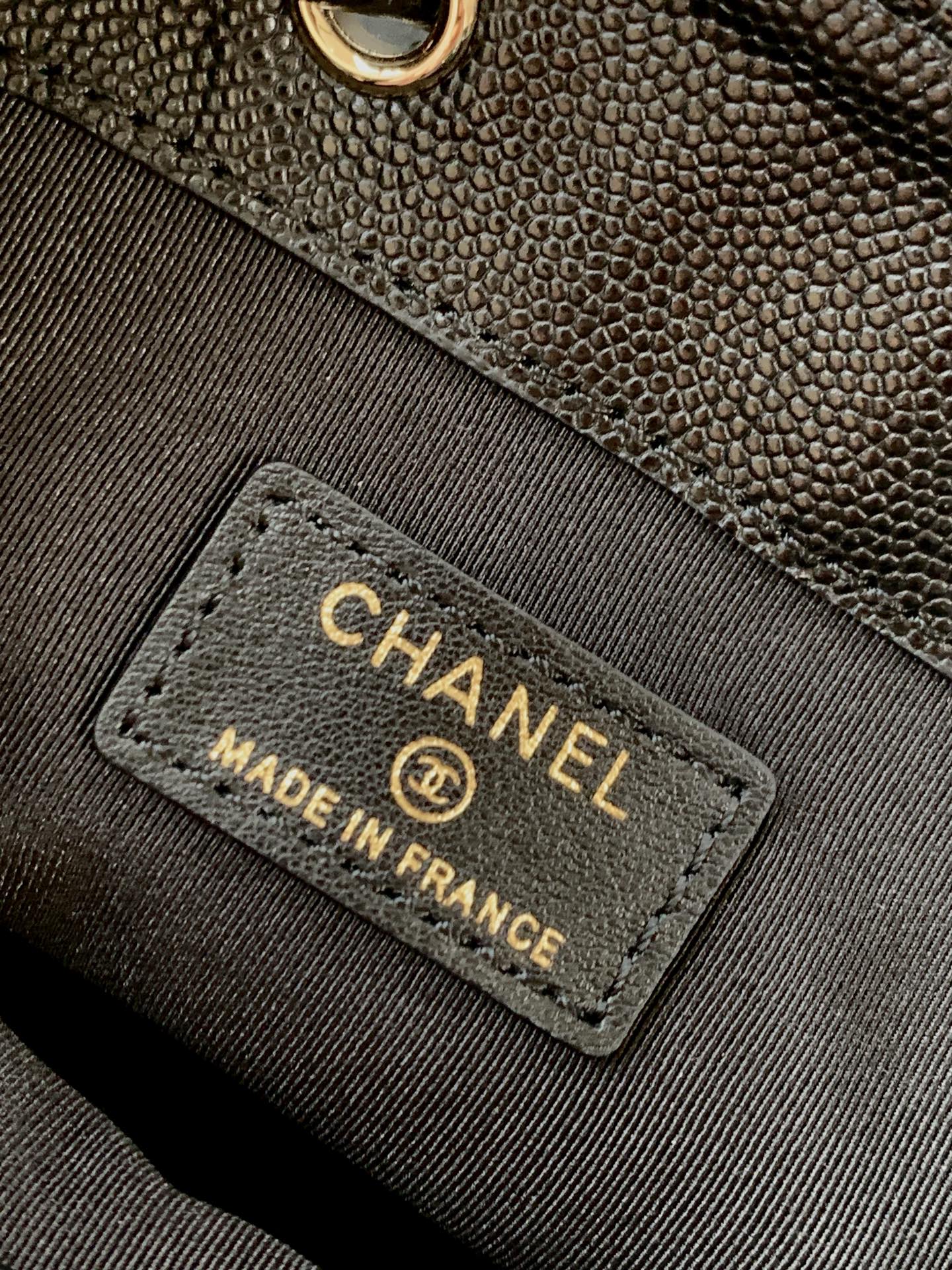 CHANEL 25S MINI BUCKET BAG 12 IN BLACK CALFSKIN GOLD HARDWARE