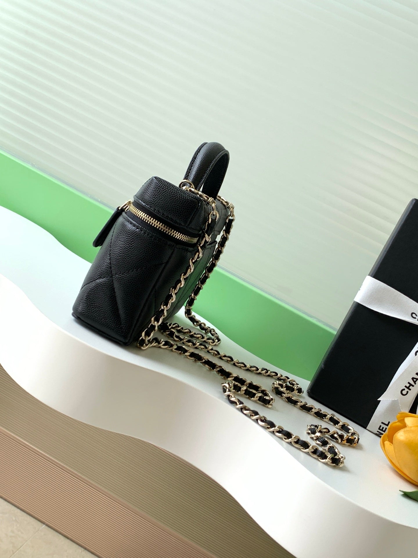 CHANEL 25S VANITY BAG 19.5 CM IN BLACK LAMBSKIN