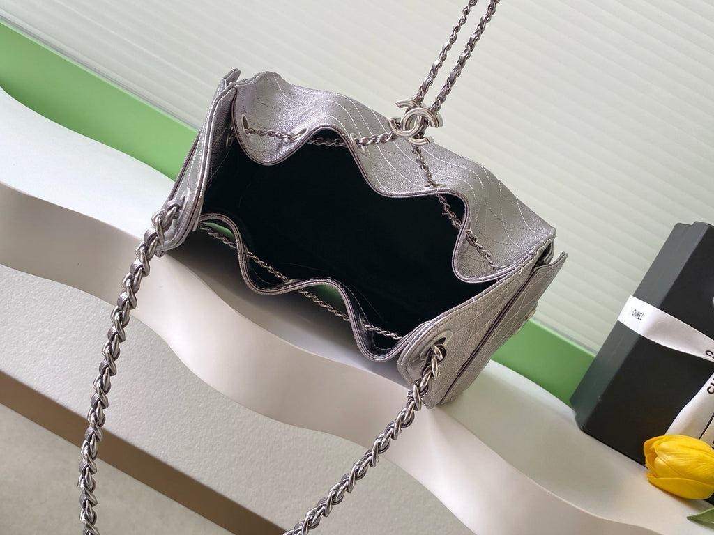 CHANEL 25S HOBO BAG 30 IN LILAC SILVER METALLIC CAVIAR