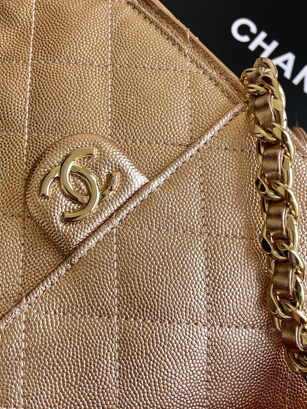 CHANEL 25S HOBO BAG 40 IN ROSE METALLIC CAVIAR