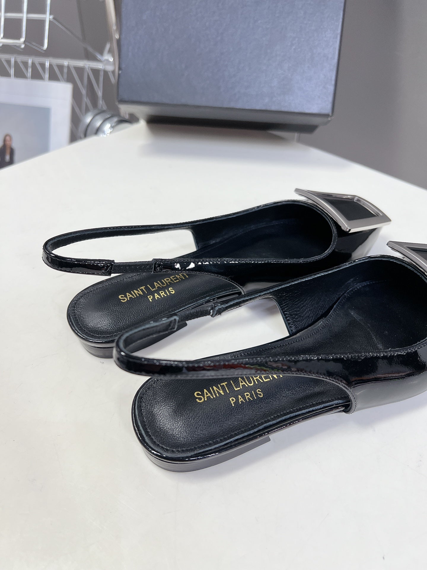 SL SQUARE BUCKLE SLINGBACK BLACK POLISHED CALFSKIN