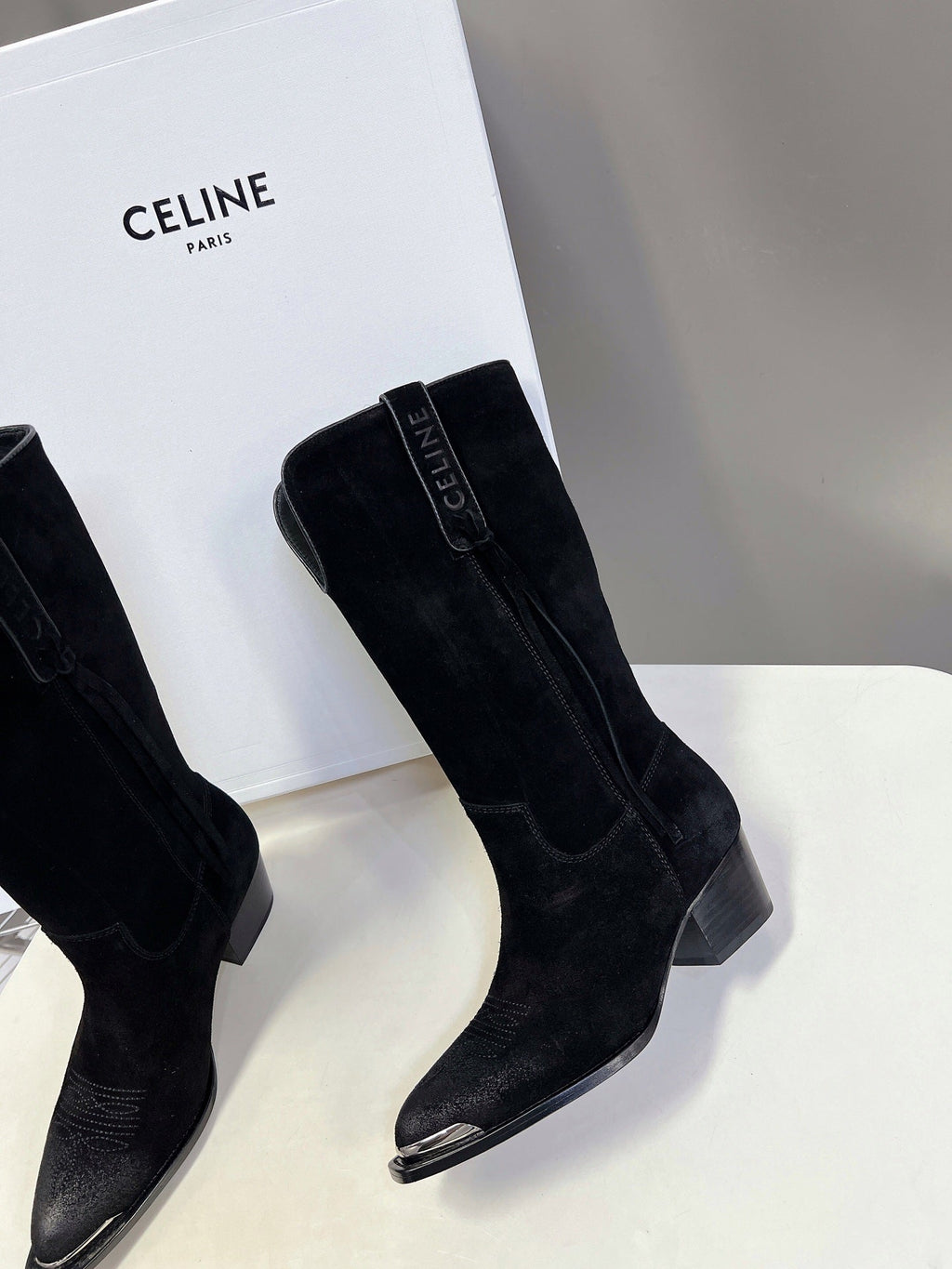 CELINE 25S HIGH CUT CHELSEA BOOTS 45MM IN BLACK SUEDE
