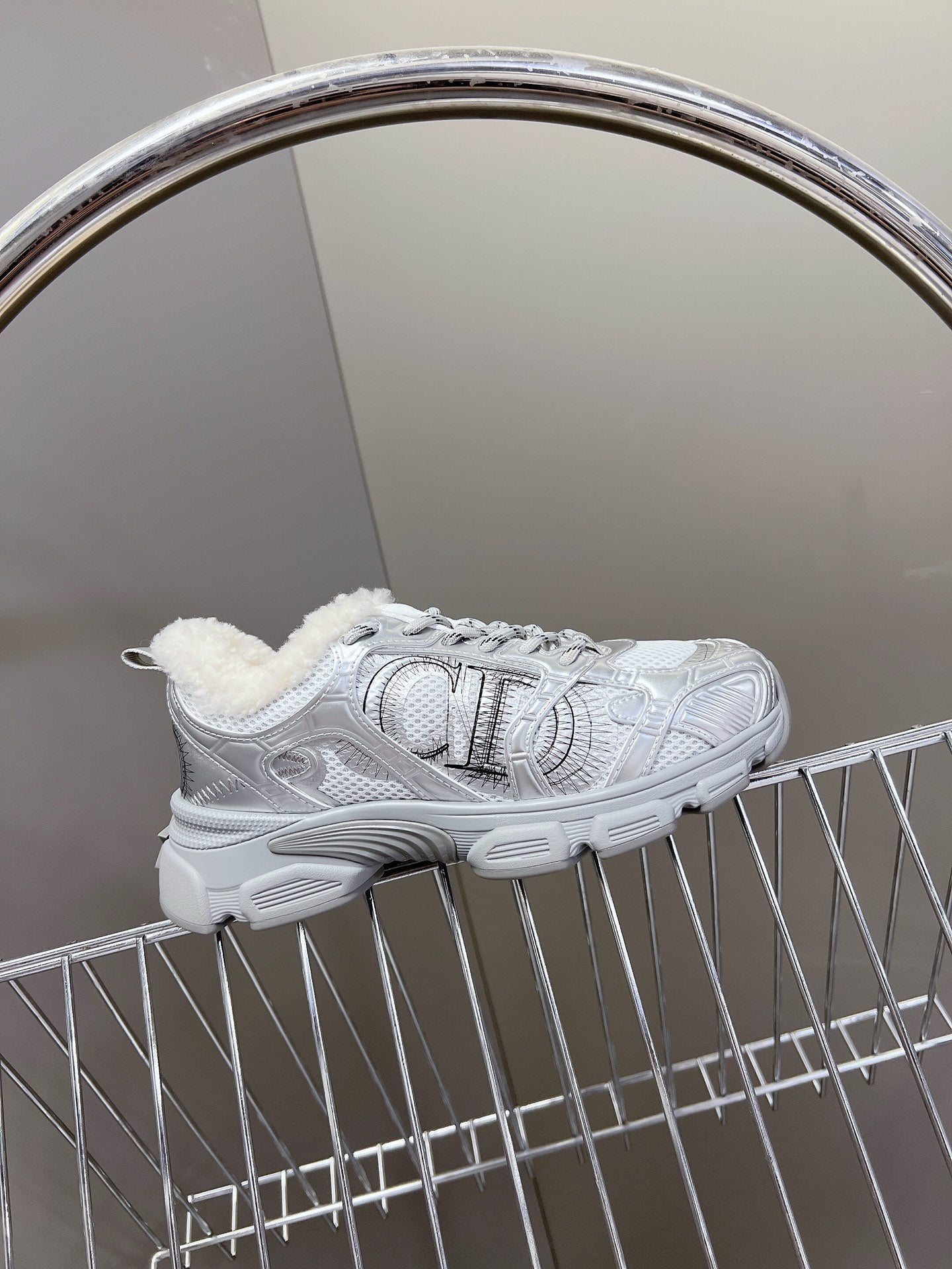 DIOR CHRONO SNEAKER 25S IN SILVER LAMBSKIN AND MESH FABRIC