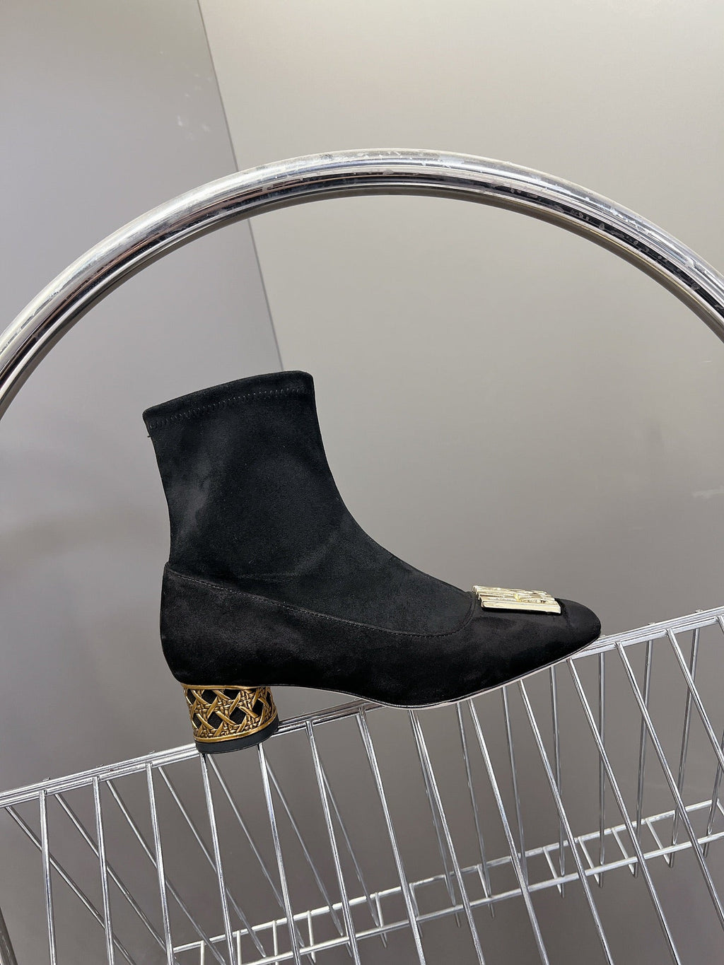 ICON HEELED ANKLE BOOT BLACK SUEDE 4 CM WITH GOLD LOGO