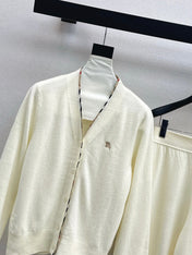BURBERRY 25S CARDIGAN AND STRAIGHT-LEG PANTS SET 096