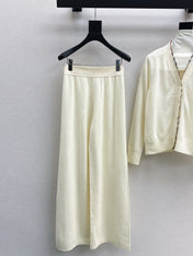 BURBERRY 25S CARDIGAN AND STRAIGHT-LEG PANTS SET 096