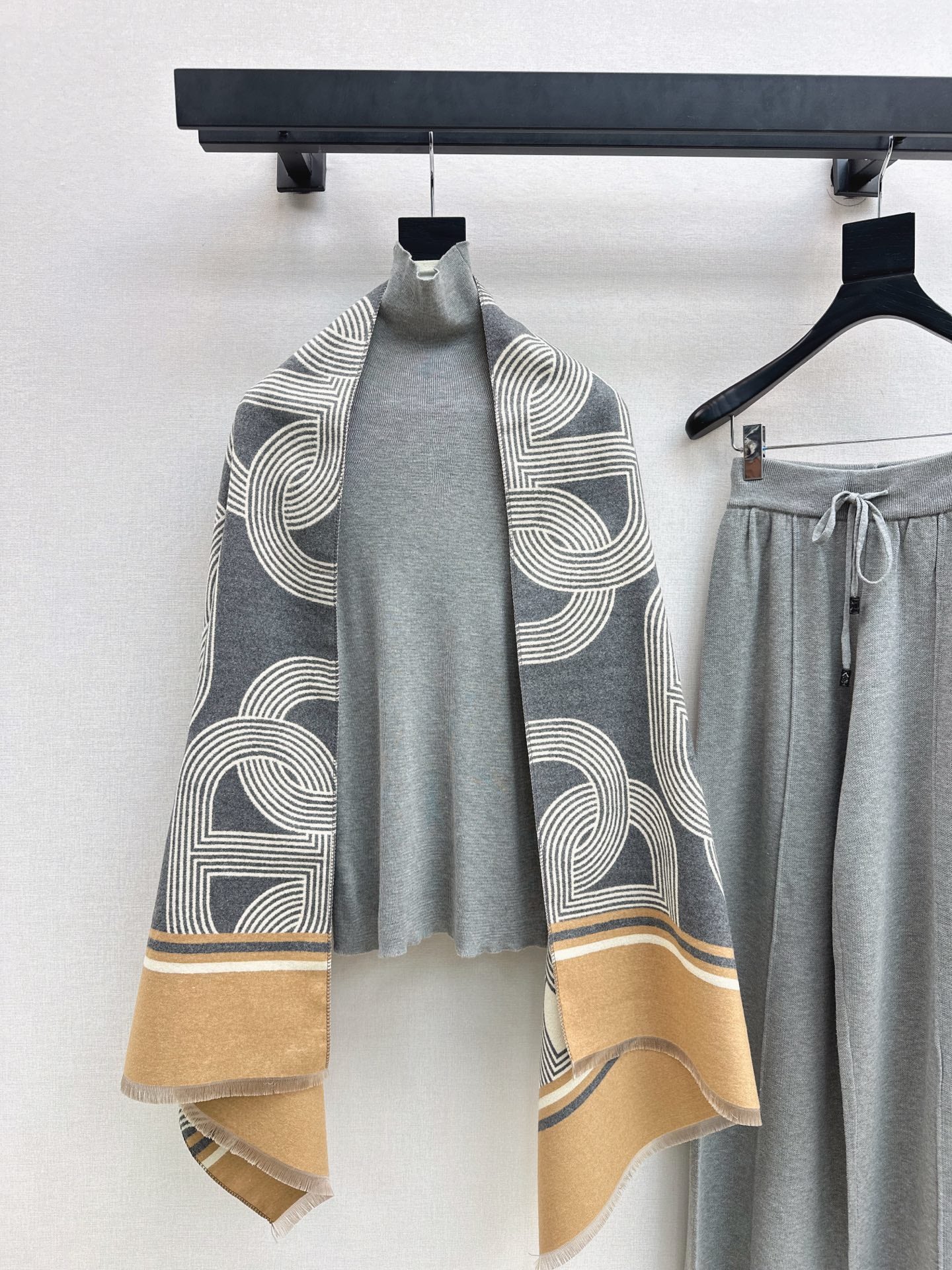 HERMES 25S THREE-PIECE KNIT SET 223