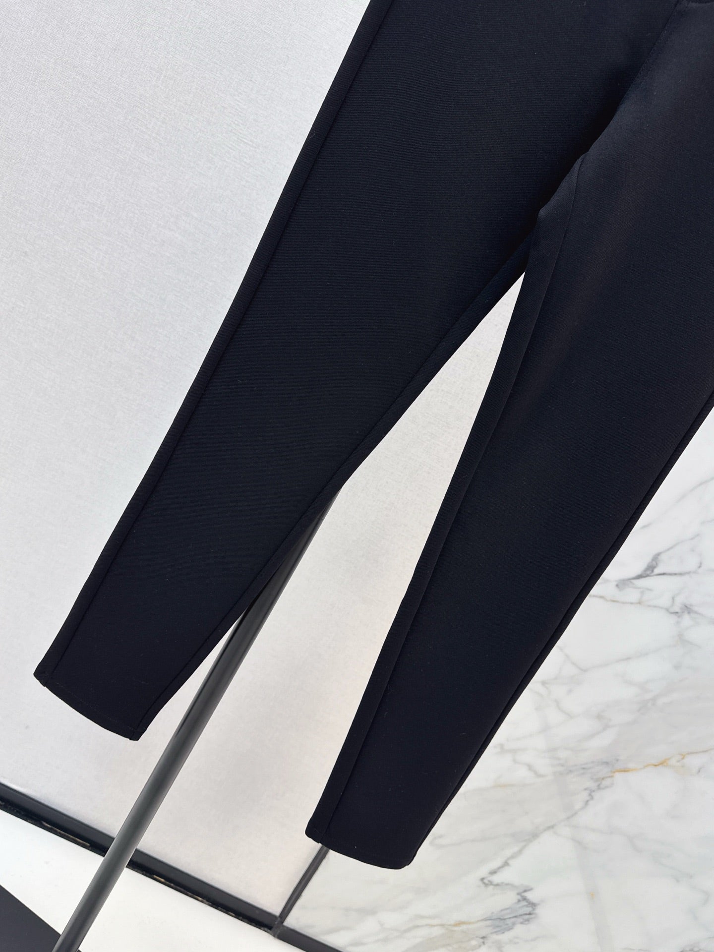 DIOR 25S EMBROIDERED BEE PANTS 532