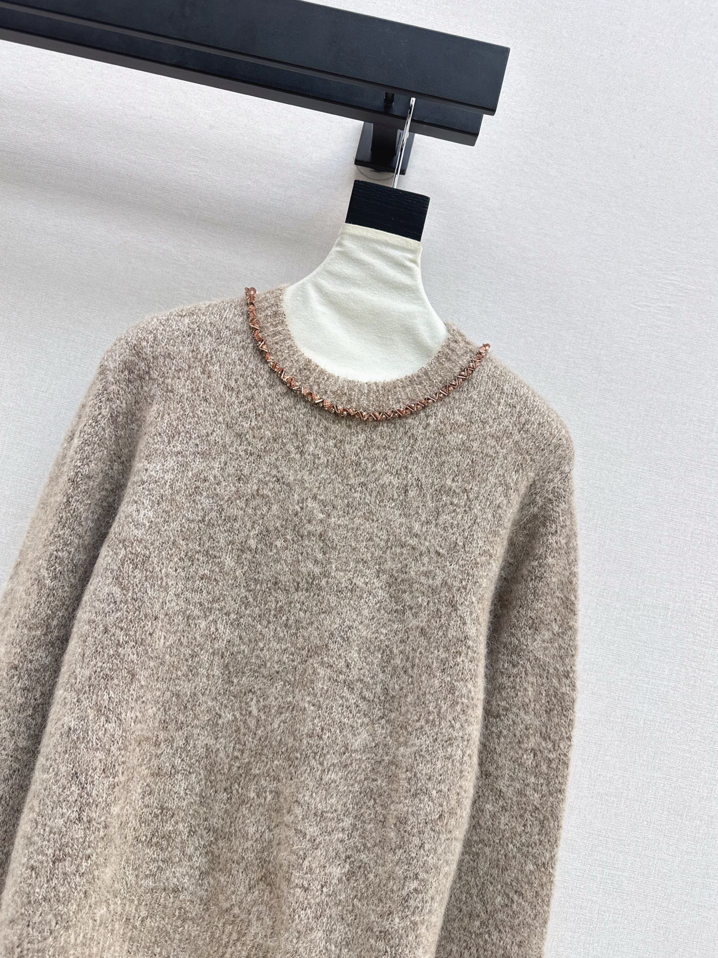 DIOR 25S CREW NECK SWEATER WITH BEADING 482