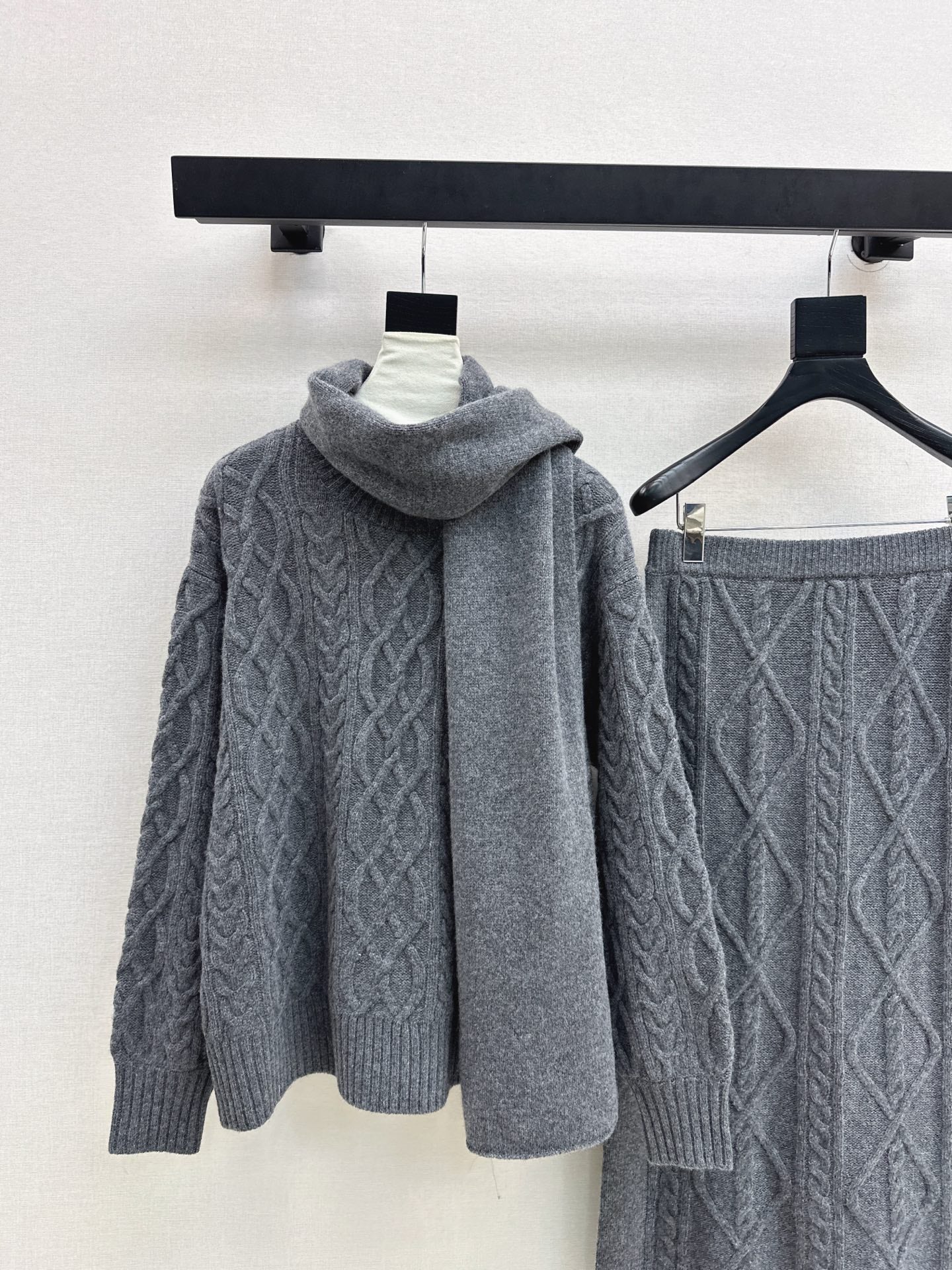 MAX MARA 25S KNIT SKIRT SET 092