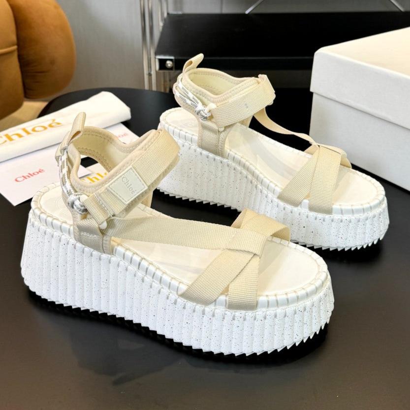 CHLOÉ NAMA WEDGE SANDALS IN BEIGE FABRIC AND WHITE RUBBER