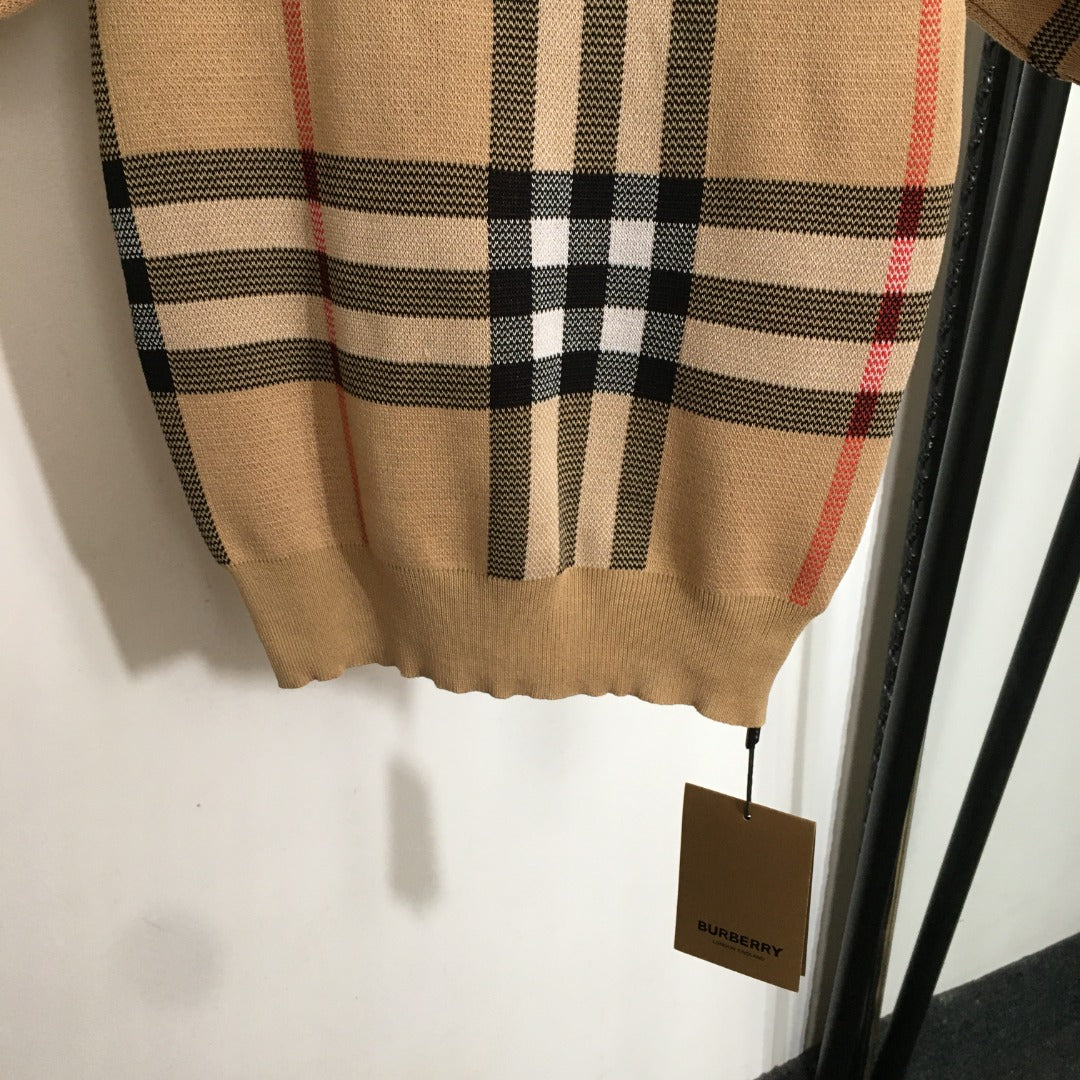 BURBERRY 25S TOP AND SKIRT SET 335