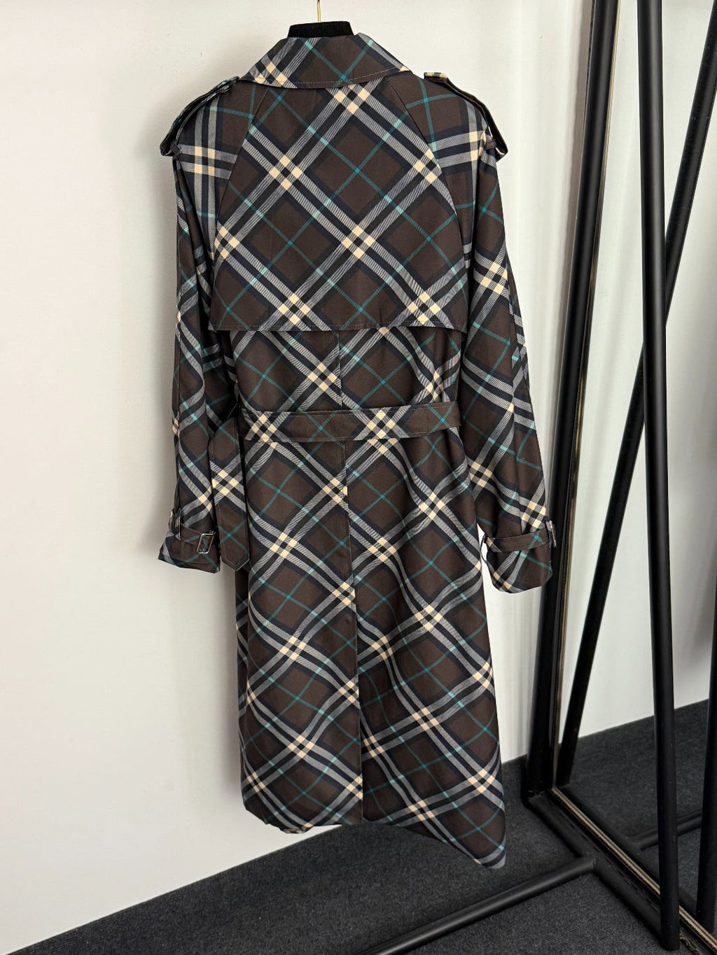 BURBERRY 25S COAT 270