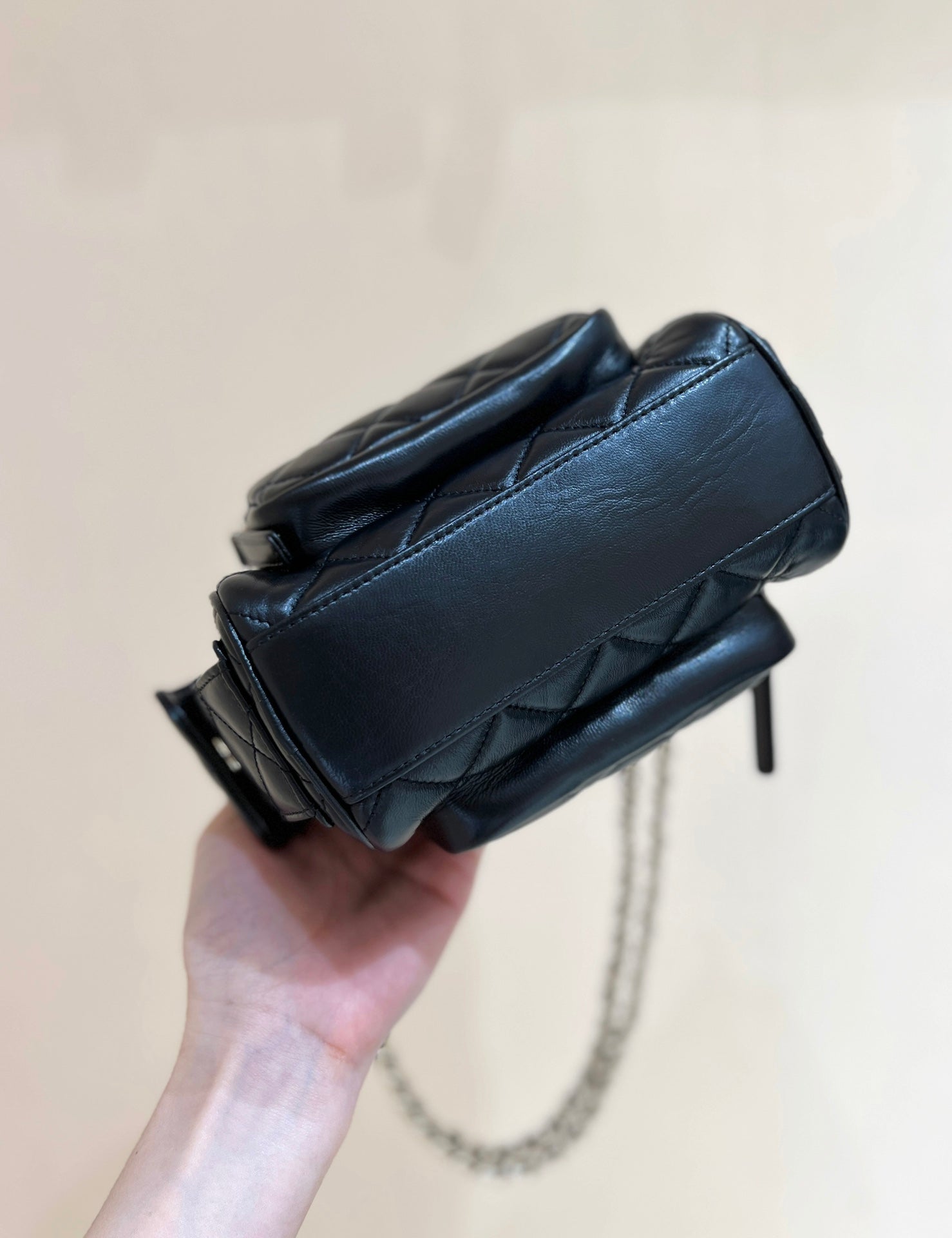 CHANEL CAMERA BAG 23 IN CONGO BLACK SHINY CALFSKIN