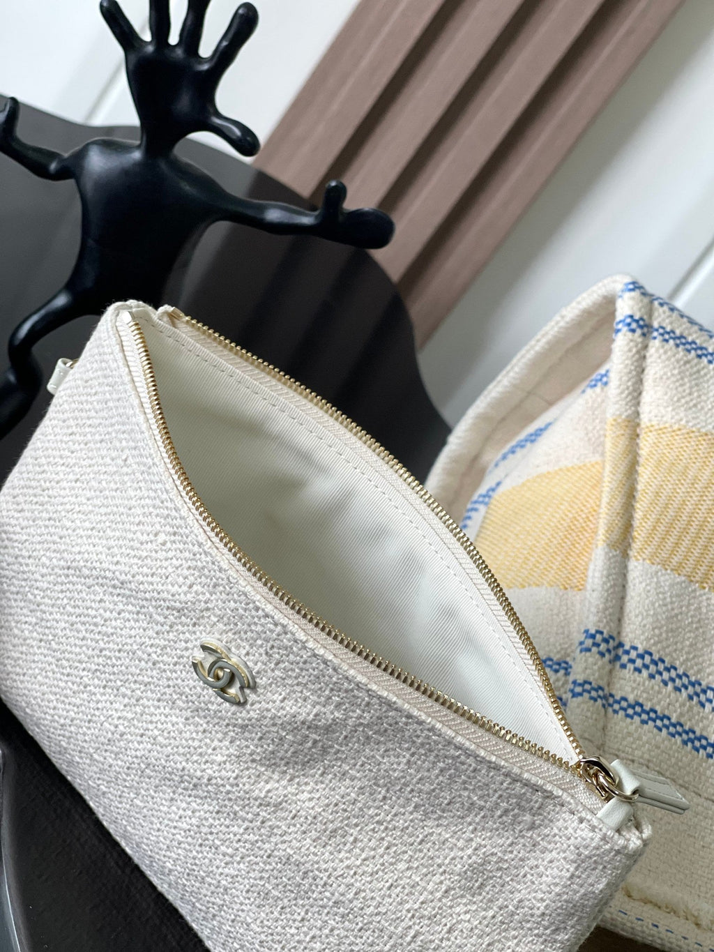 CHANEL 25S SHOPPING BAG 35 IN CREAM WHITE AND YELLOW CANVAS