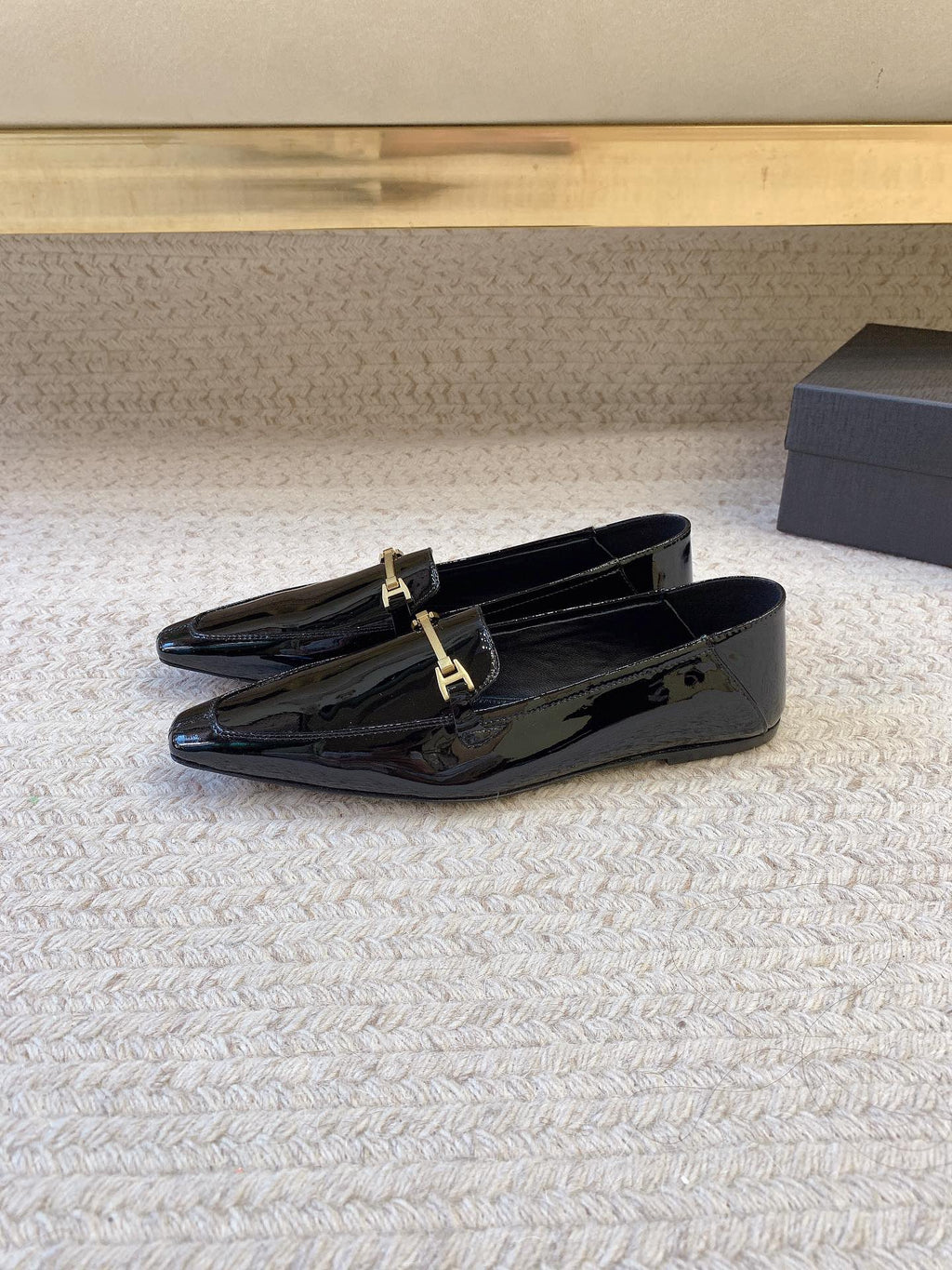 LOAFERS WITH GOLD HARDWARE IN BLACK GLOSSY CALFSKIN