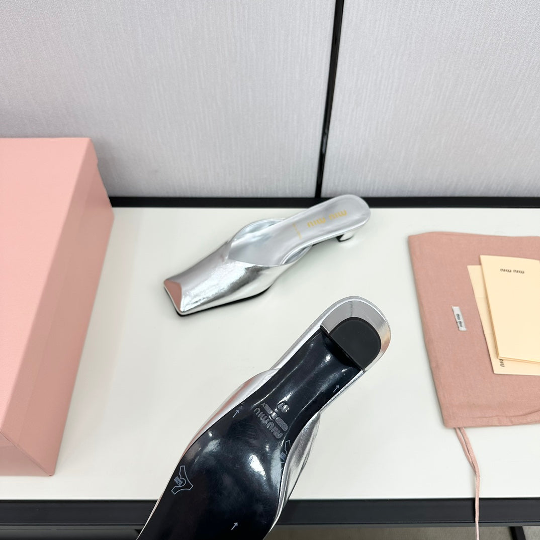 SQUARE TOE MULES SILVER SHEEPSKIN