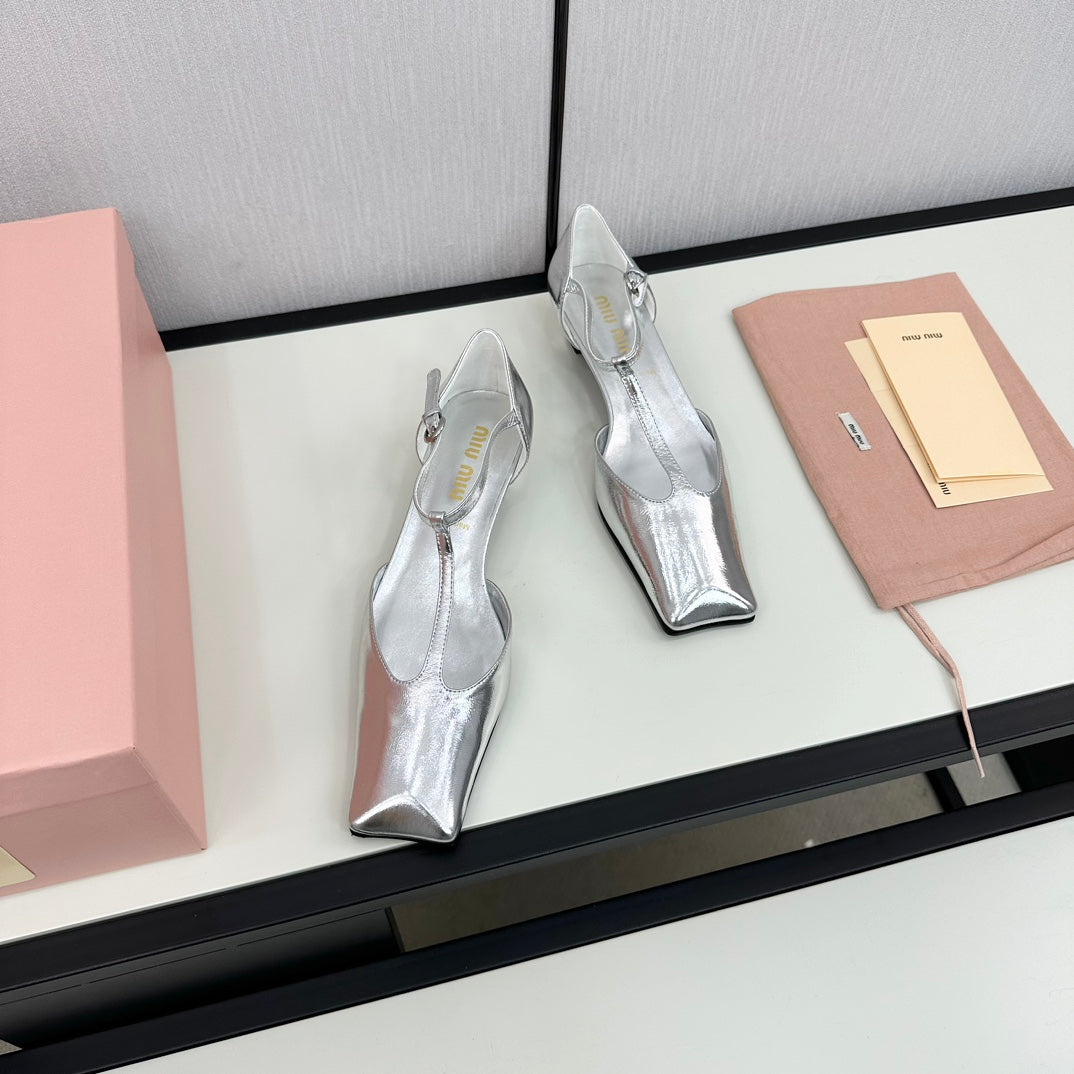 BALLET SANDAL SILVER LAMBSKIN WITH T-STRAP