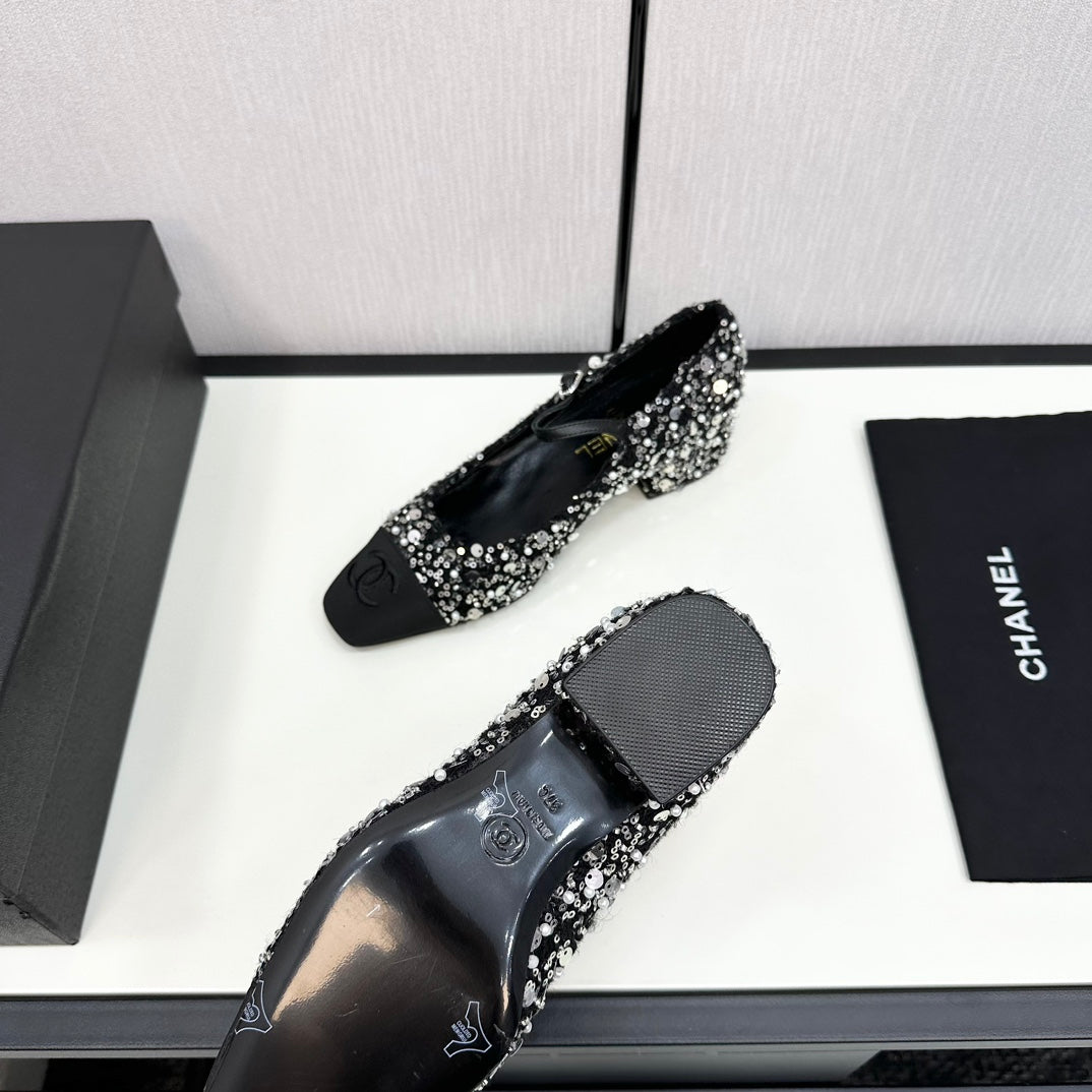 CC MARY JANE IN BLACK SEQUINS AND VELVET