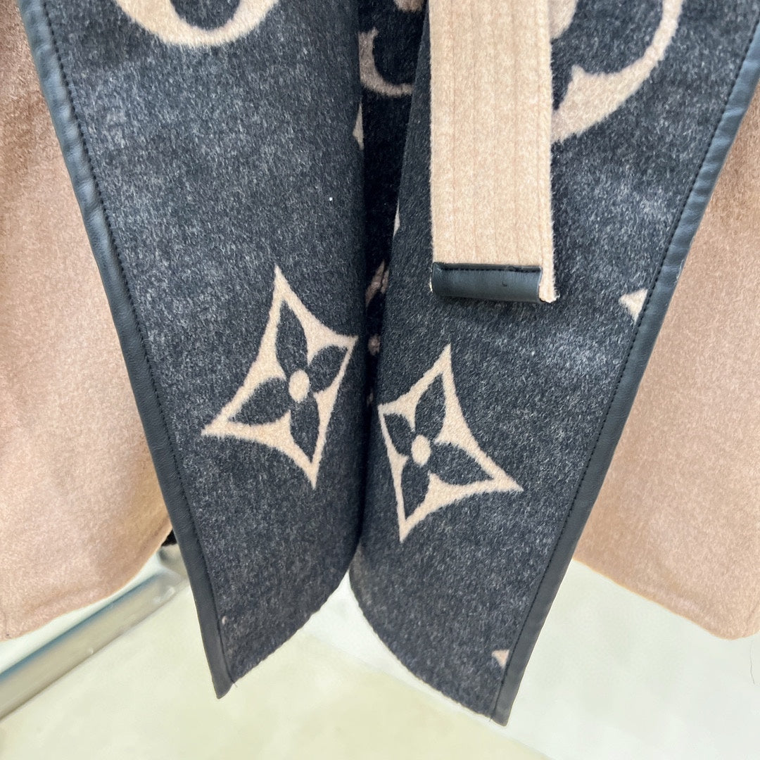 LV 25S HOODED JACKET 0076