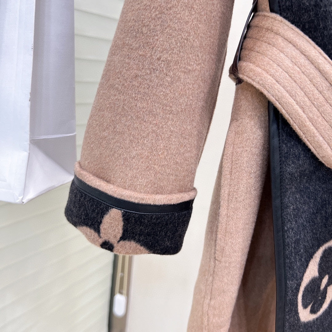 LV 25S HOODED JACKET 0076