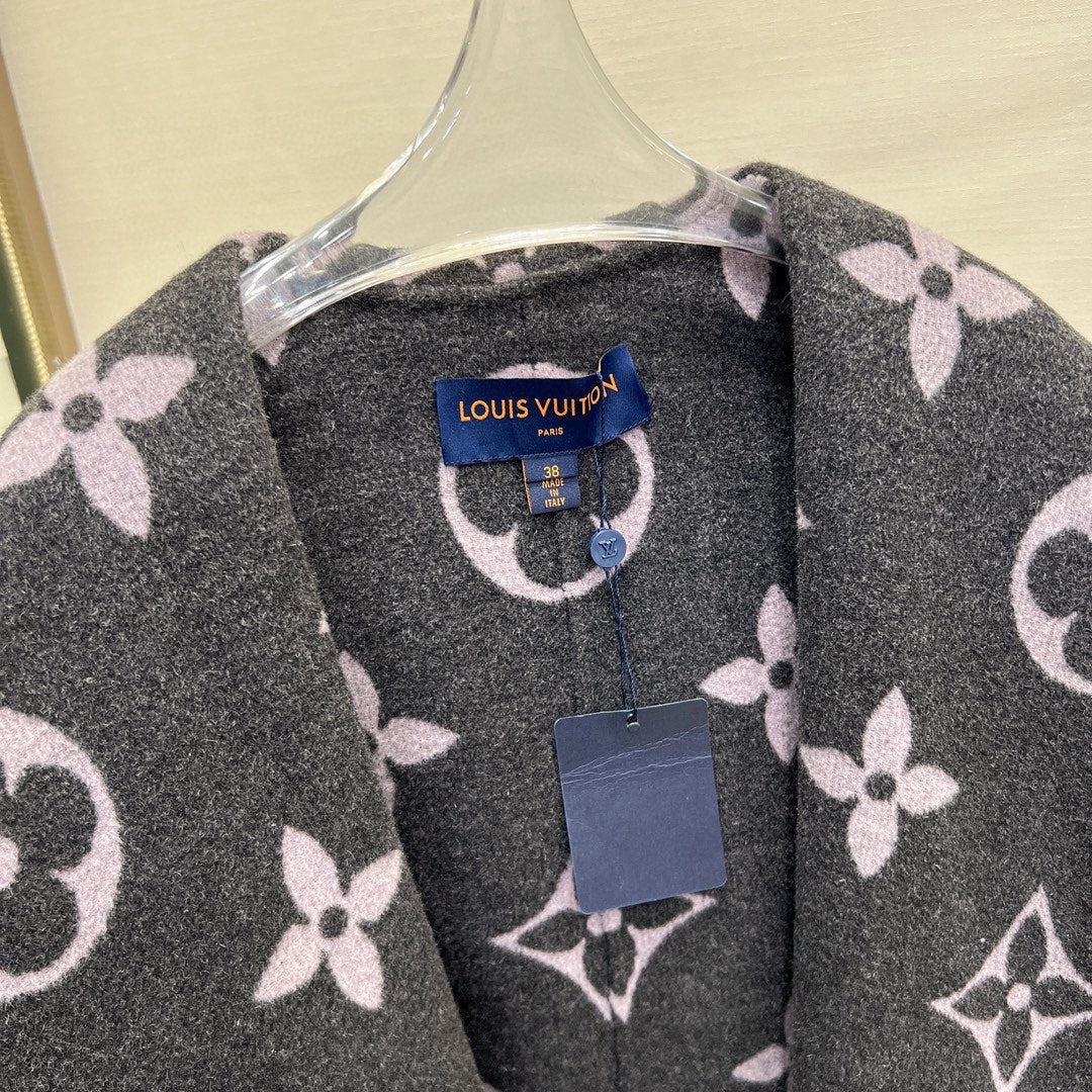 LV 25S HOODED JACKET 0064