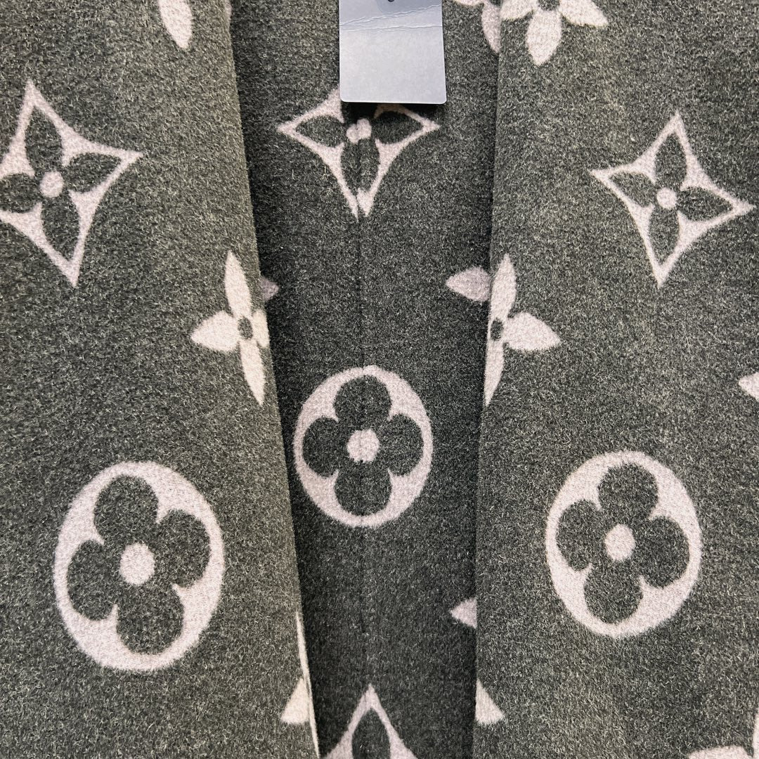 LV 25S HOODED JACKET 0064