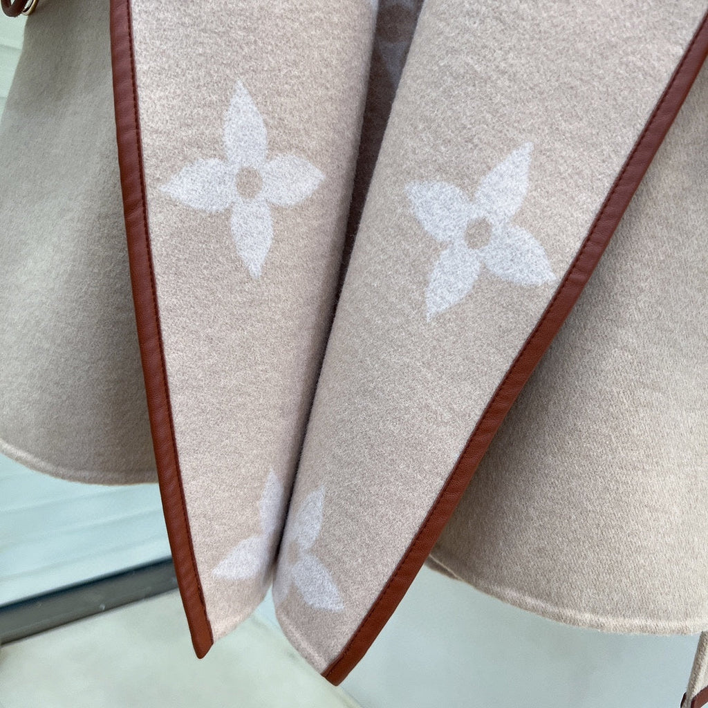 LV 25S HOODED JACKET 0065